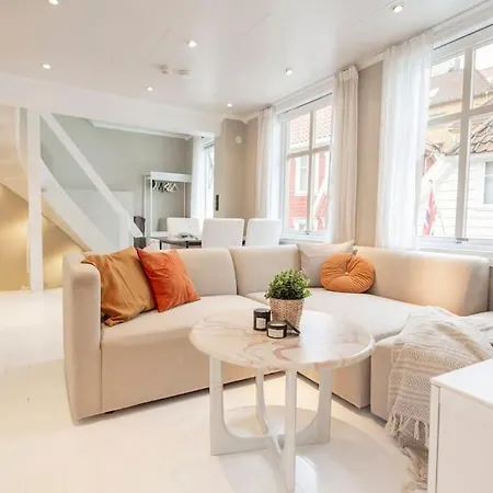New! Modern Floor In Historic Area! *